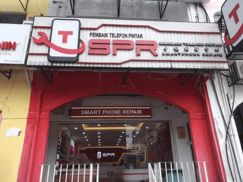 SmartPhone Repair · SPR Taipan USJ shopfront